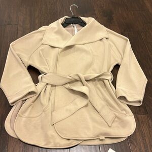 Lululemon softstreme belted wrap